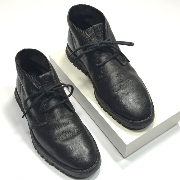 cole haan stitch out chukka